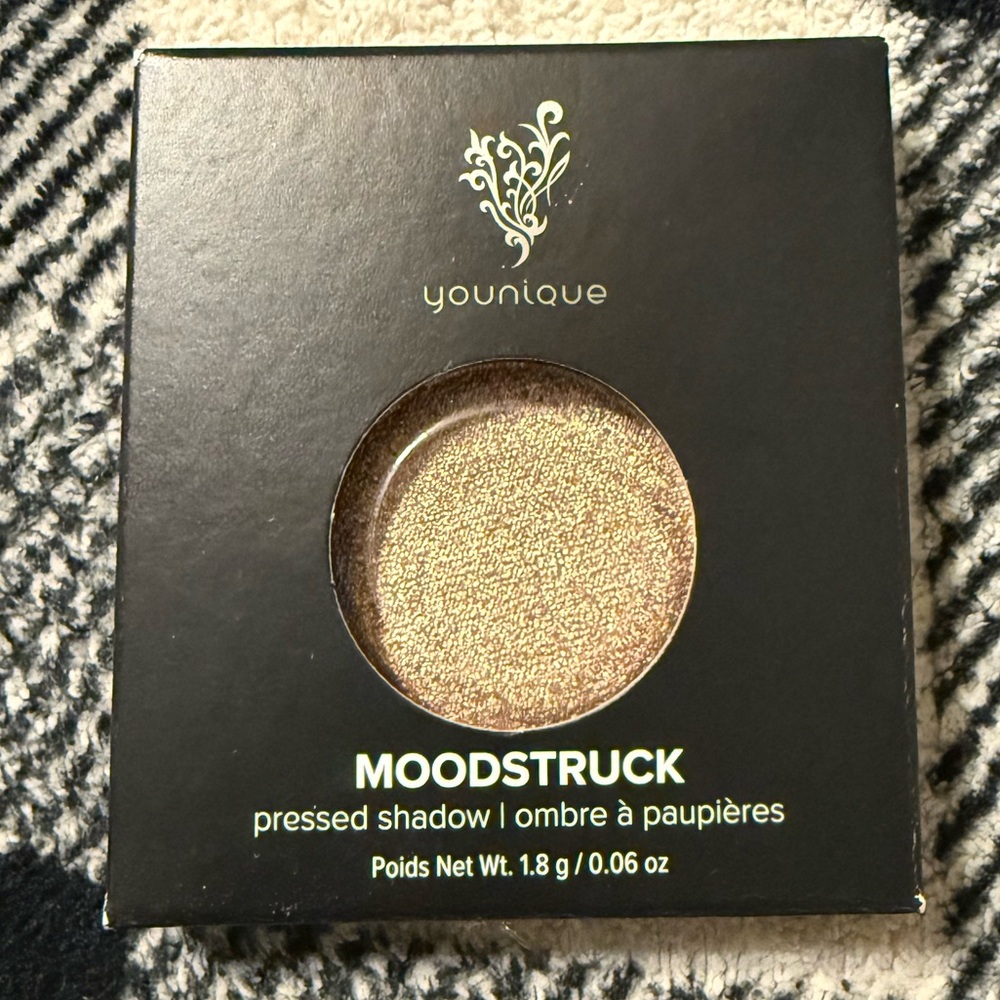 Younique Moodstruck Pressed Shadow Refill